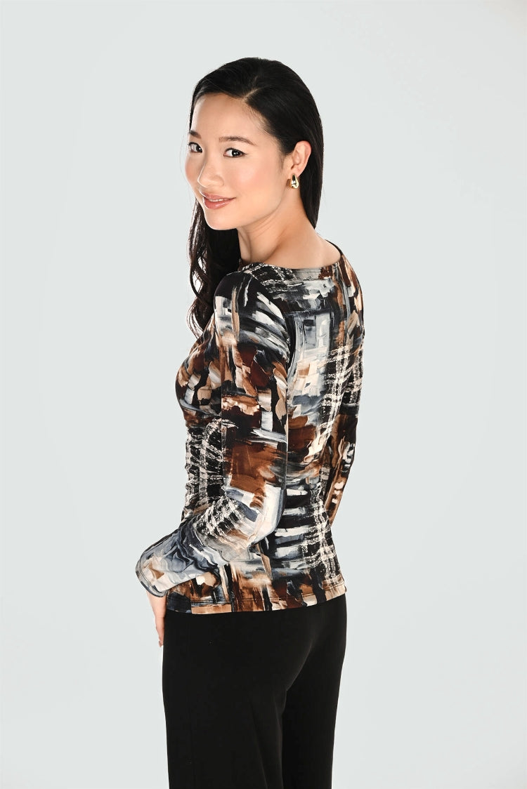 Frank Lyman Abstract Ruched Long Sleeve Top
