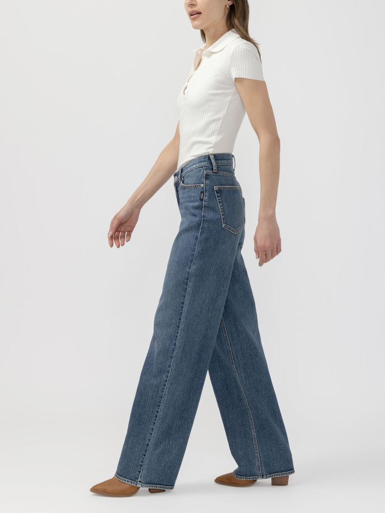 V-Front Wide Leg Jeans