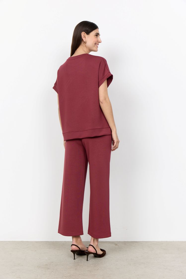 Banu 245 T-Shirt