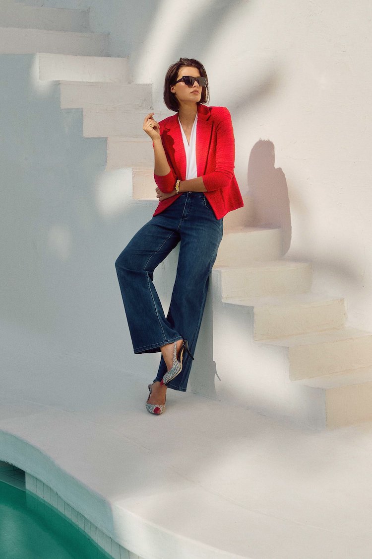 Mid-rise Wide Leg Jeans