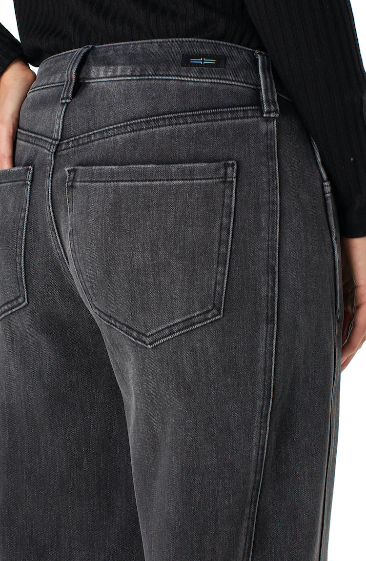 Barrel Jeans