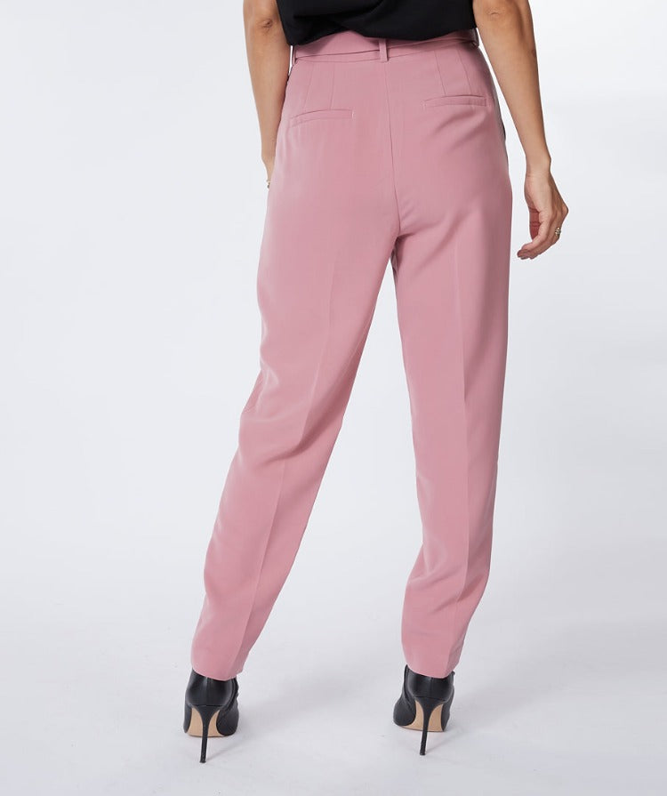 The EsQualo Belted Trouser has delightful features with its high waist, side pockets, faux back pockets and matching belt.  Combine these trousers with a blazer to complete your look.  Also a great casual choice to wear with a T-shirt and cardigan.