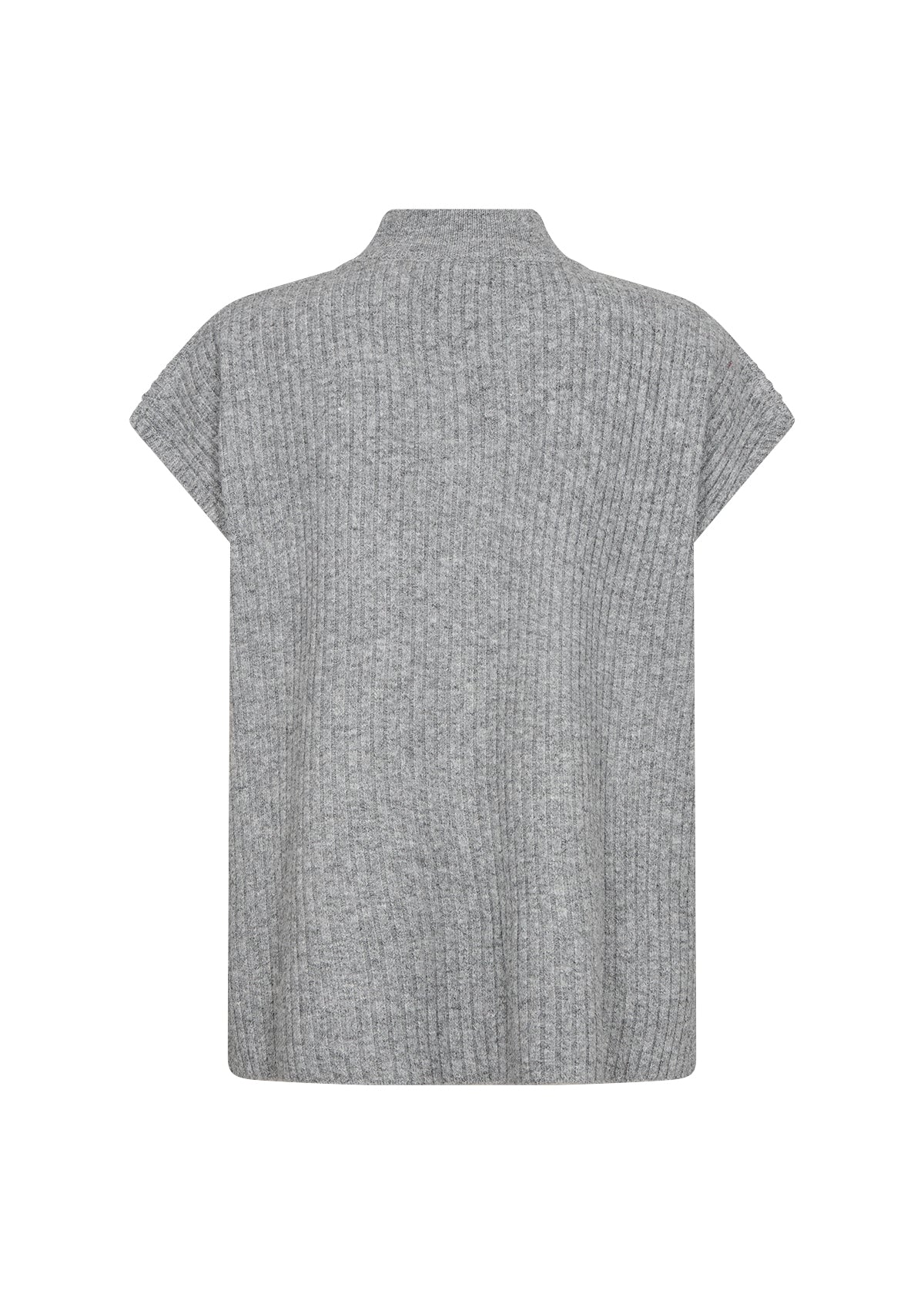 The Tamira Top from Soya Concept is a classic knitted top in a drop shoulder sleeveless style made for the warm autumn days. It has a high neckline, a rib knitted design, a loose fit and slits on both sides to give you all day comfort and style. Style this over a basic long sleeve shirt and a skirt for a look that you can take from the office to a night out.
