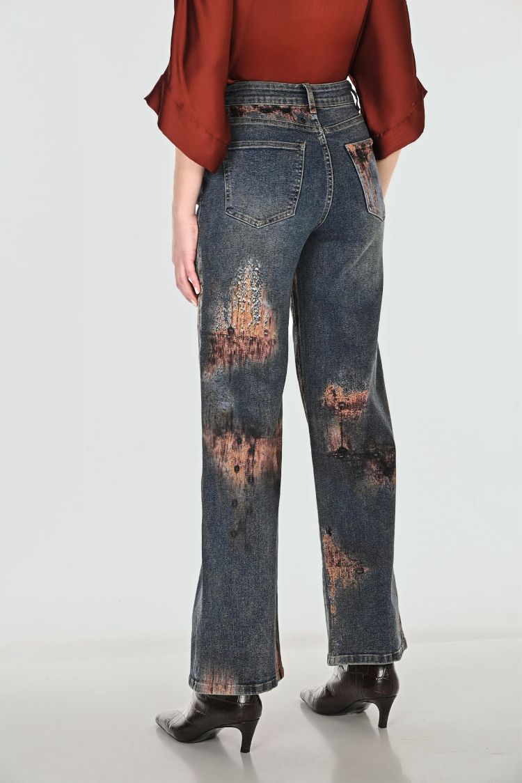 Mid Rise Distressed Jeans