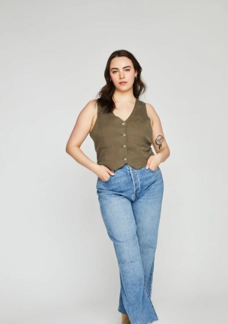 The Carmen Vest from Gentle Fawn is made of tencel twill that has been garment dyed to achieve a dimensional look and soft feel.  This tailored vest looks fabulous worn as is or layered over a fitted tee. 