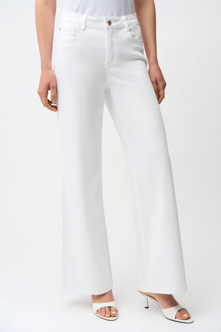 Mid-Rise Wide Leg Trouser