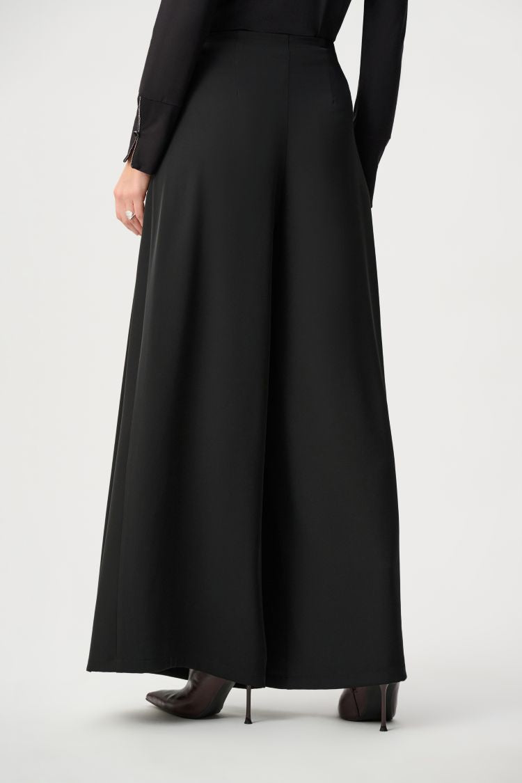 Wide Leg Pleated Trousers
