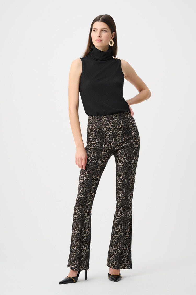 Fitted Sleeveless Turtleneck Top