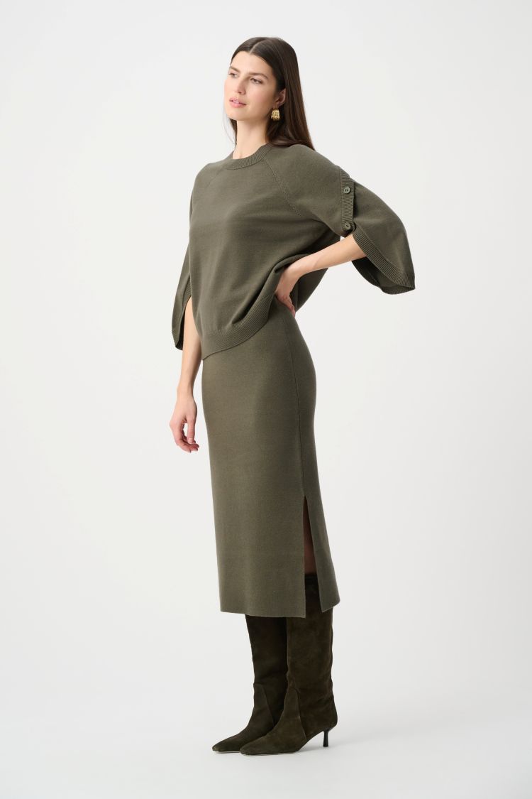 Minimalist High-rise Midi Skirt