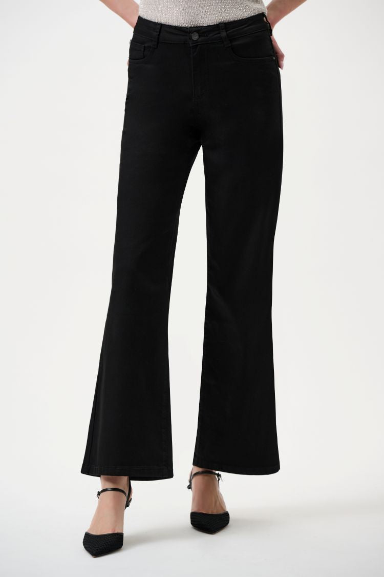 Mid-rise Wide Leg Jeans