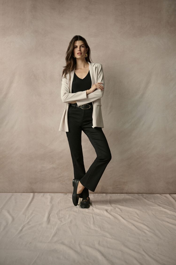 Mid-rise Wide Leg Jeans