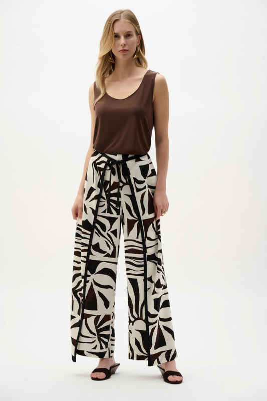 Sleeveless Scoop Neck Pullover