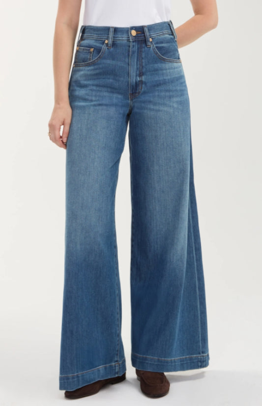 Liverpool Kit High Rise Wide Leg Jeans