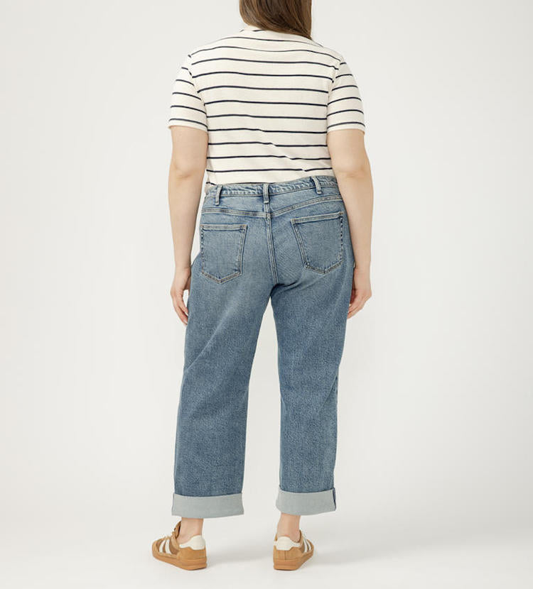 Curvy Relaxed Straight Leg