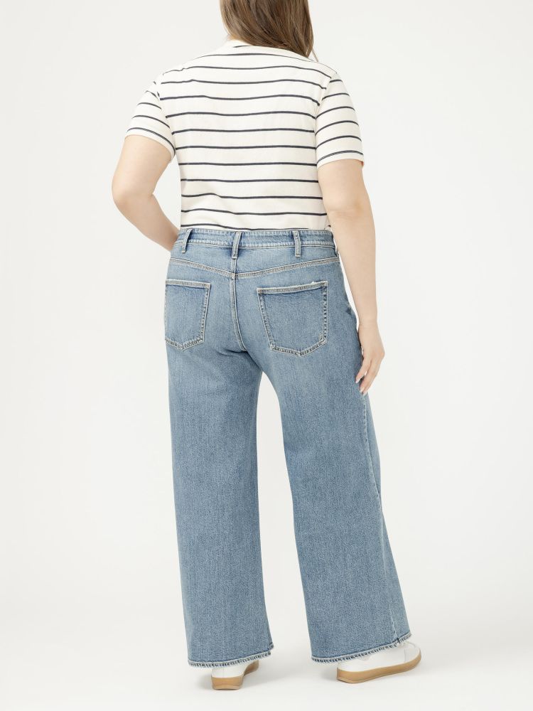 Plus Size Suki Mid Rise Wide Leg Jeans