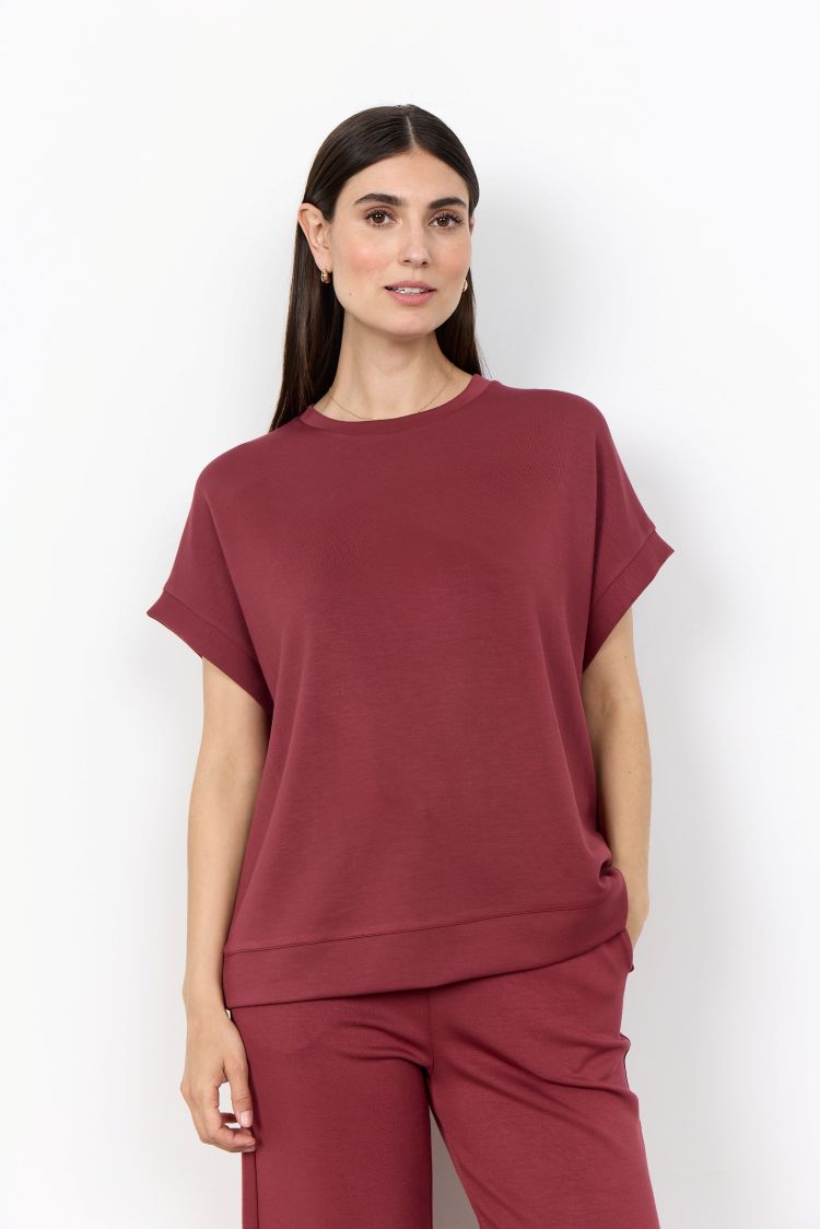 Banu 245 T-Shirt