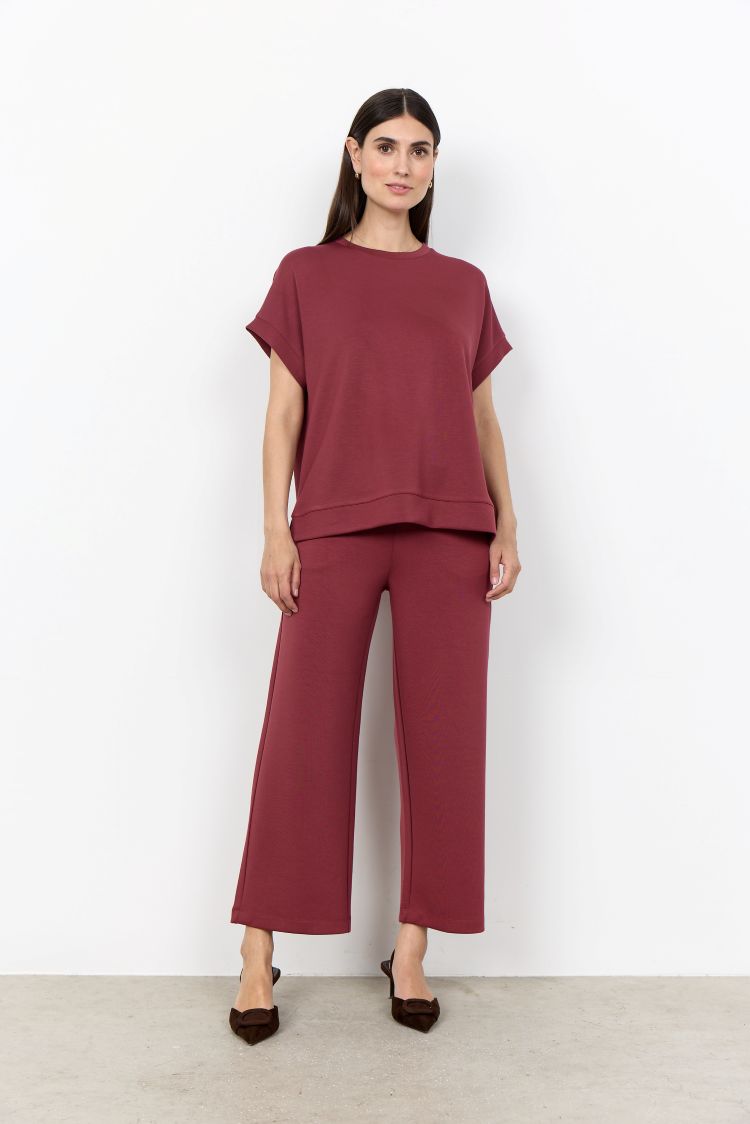 Banu 245 T-Shirt