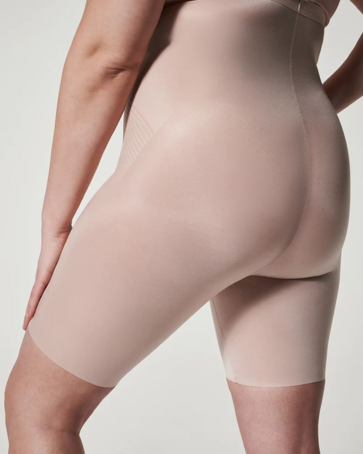 Pantalón corto de cintura alta hasta la mitad del muslo Thinstincts® 2.0