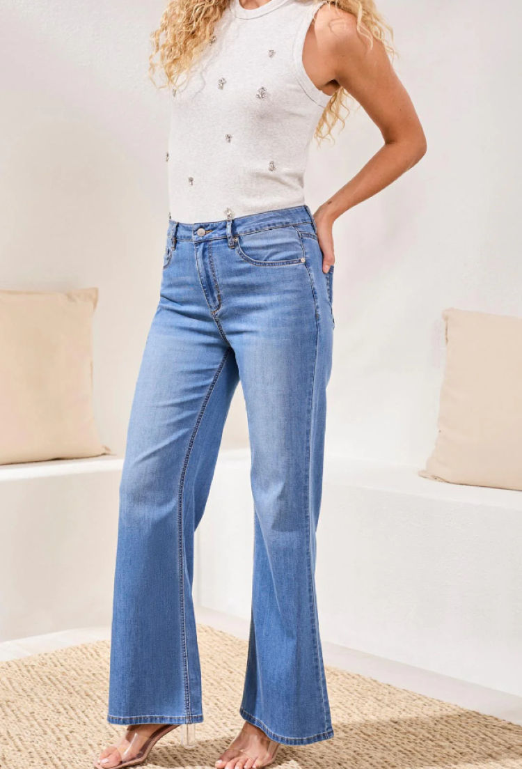 Brooke Hugging Palazzo Jeans