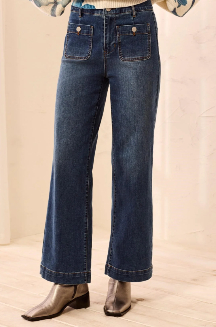 Sophia Curvy Straight Ankle