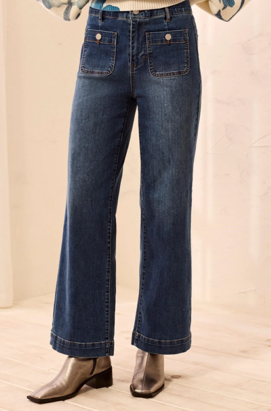 Sophia Curvy Straight Ankle