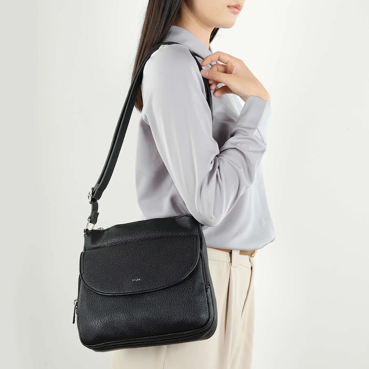 Stelle Organizer Crossbody Bag