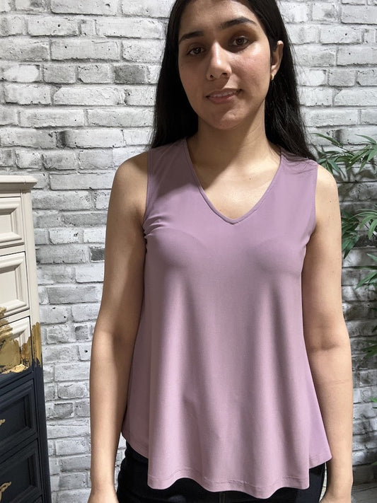Sleeveless Scoop Neck Pullover