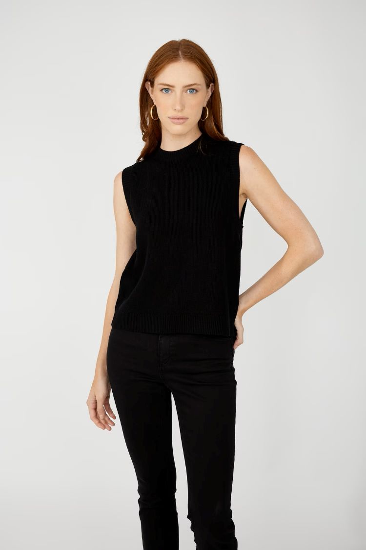 Heart Detail Crew Neck