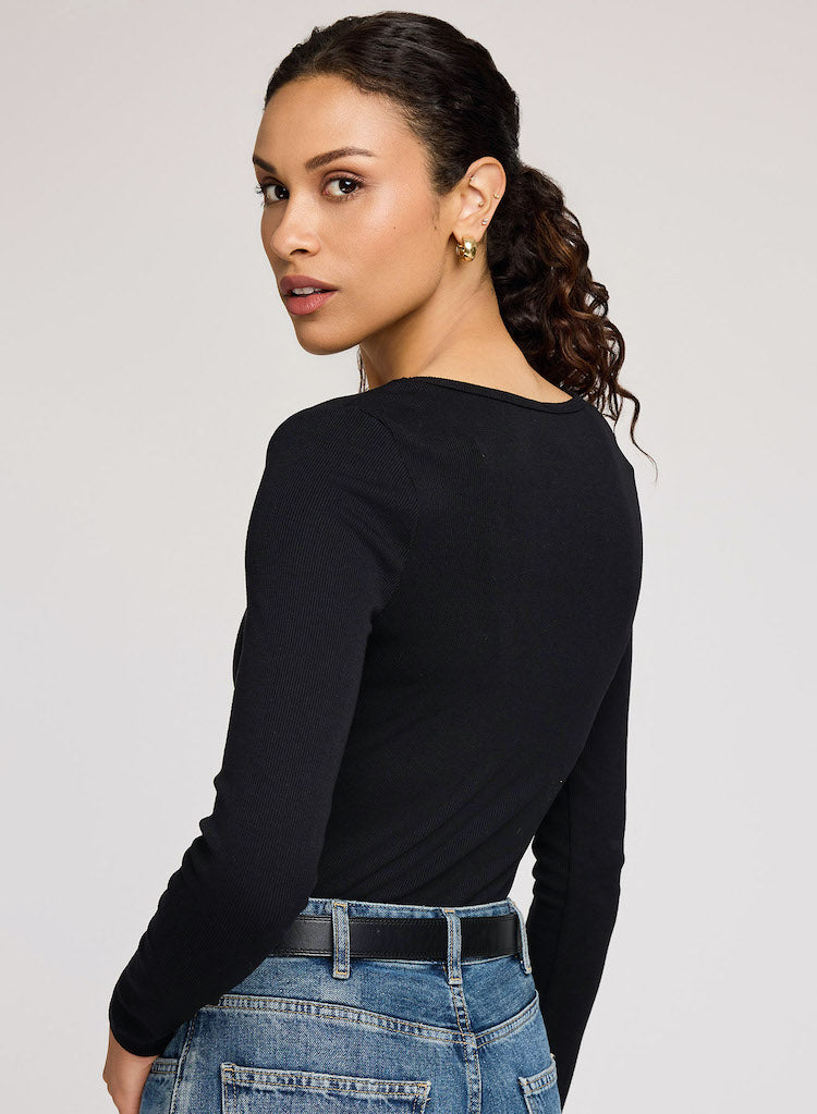 Petra V-Neck Long Sleeve