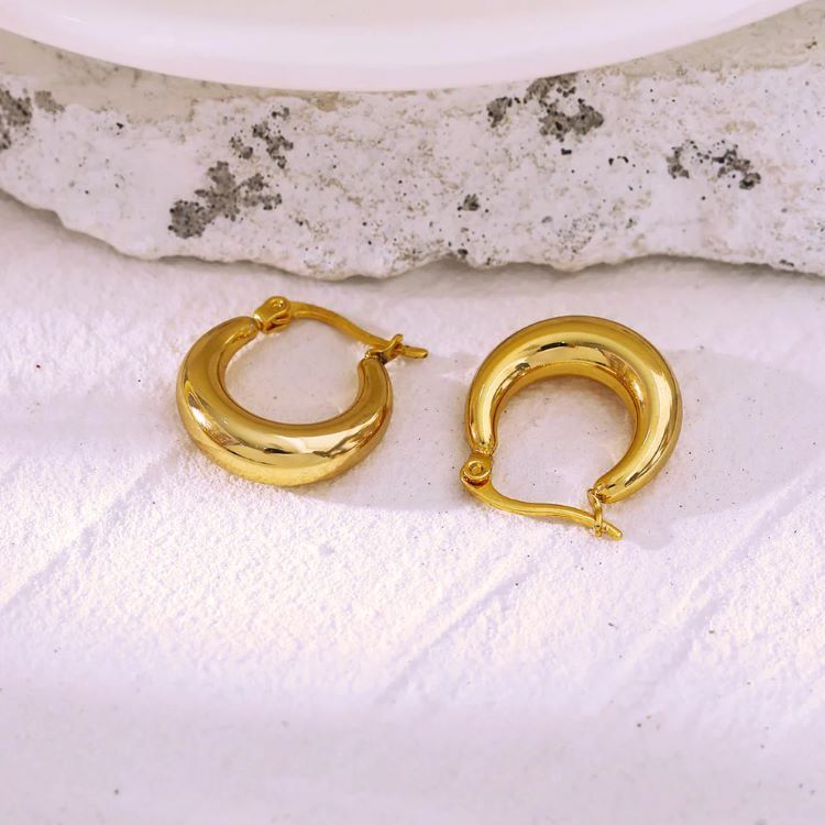 ﻿Hackney Nine Style: AMBER 32205 chunky hoop earrings gold set