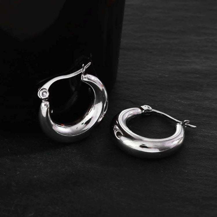 ﻿Hackney Nine Style: AMBER 32205 chunky hoop earrings silver set