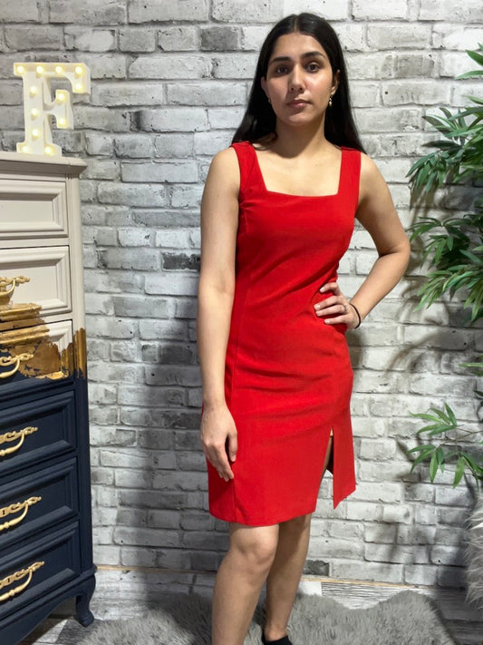 Sheath Knee-length Dress