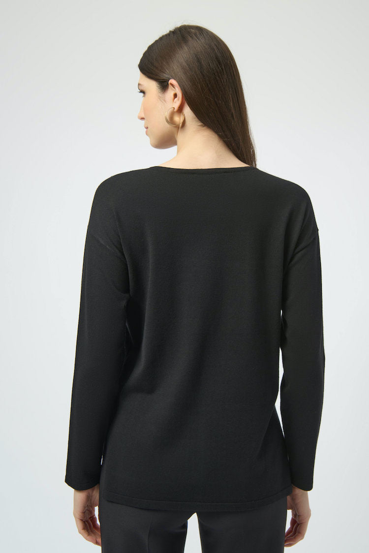 V-neck Pullover With Jewel