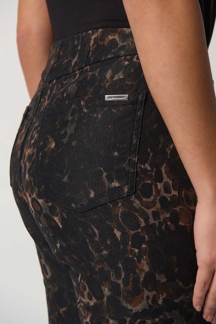 Joseph Ribkoff Style: 233915 animal print slim fit jeans close up of back pockets