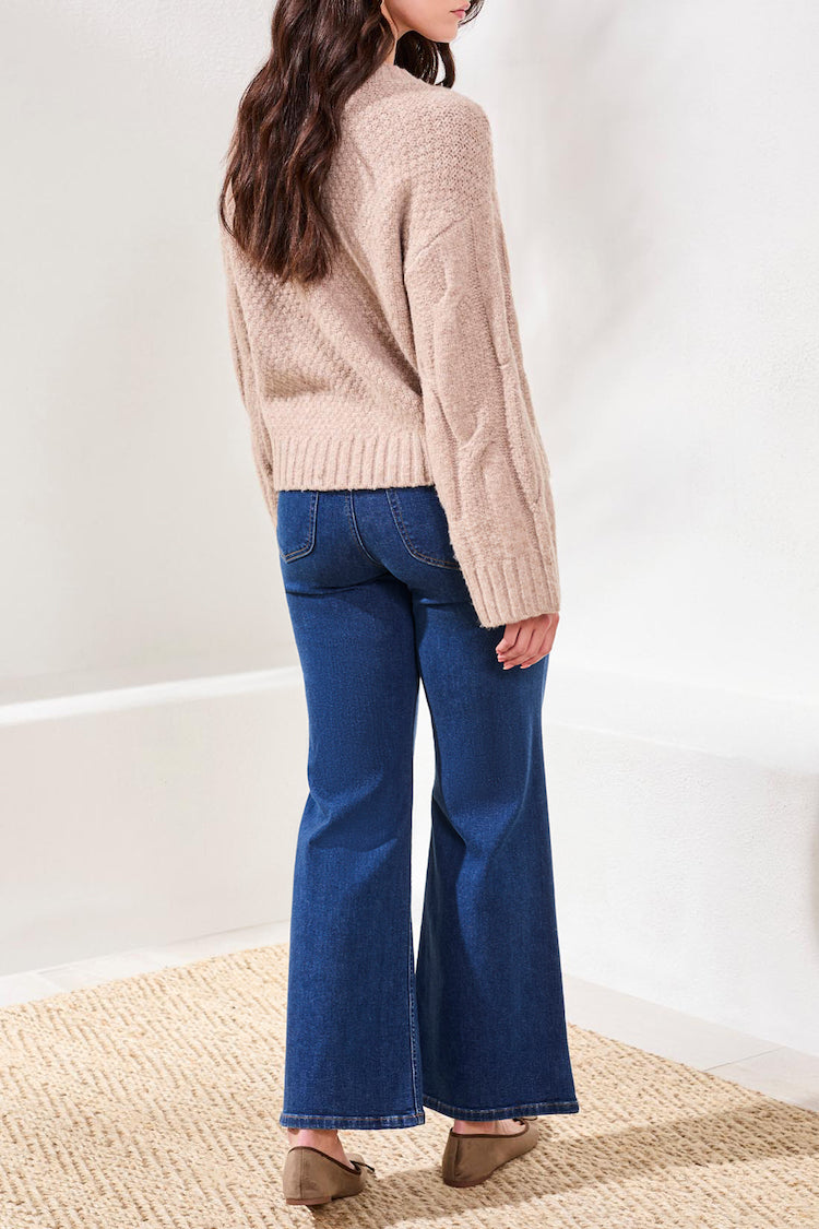 Loose Fit Cable Knit Sweater