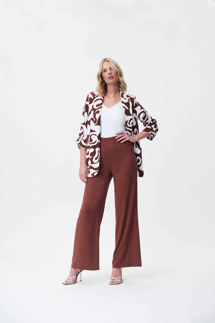 https://www.fashionistagp.cJoseph Ribkoff Wide Leg Pant  Style: 232105  Though these Joseph Ribkoff pants have a distinctly casual feel, they're very much a workplace-appropriate style, thanks to elegant wide leg cut and high-rise fit. Beautiful with anything, but especially paired with a blouse, tee, or camisole.  97% Viscose Rayon 3% Spandex. For best fit please refer to this size guide.om/pages/joseph-ribkoff-size-guide