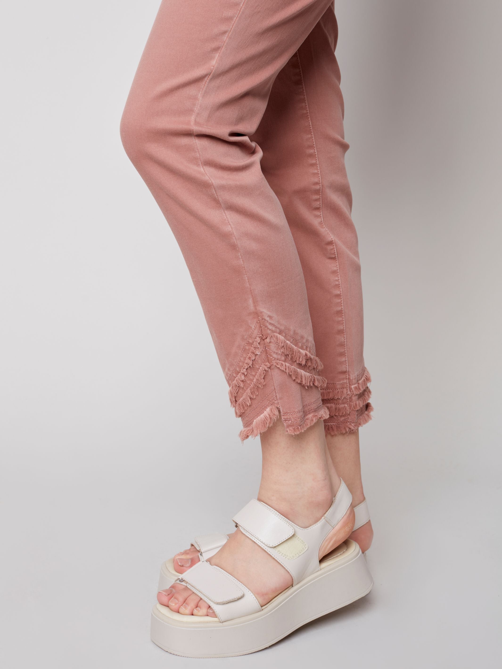 Frayed Ankle Pant