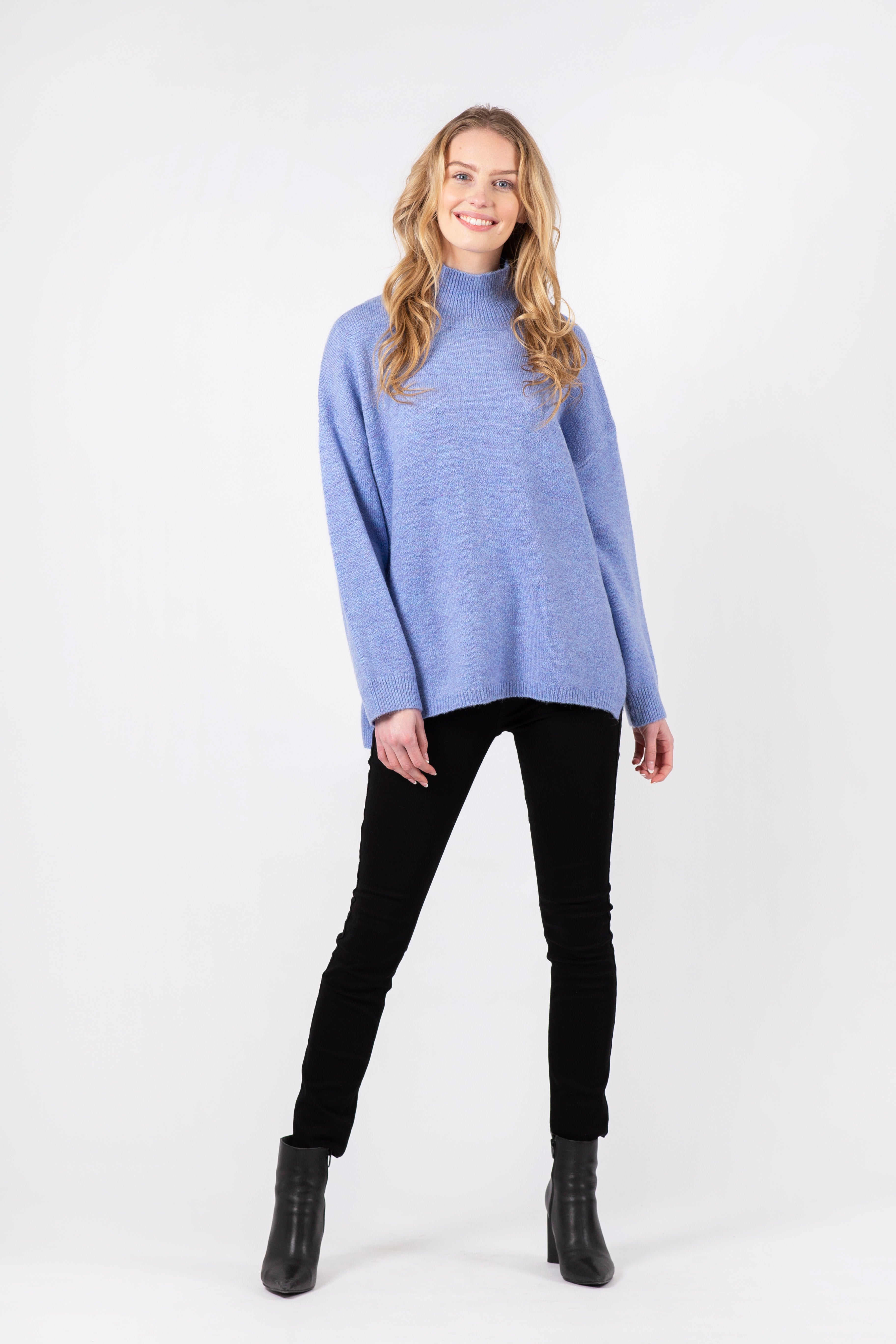 Lyla + Luxe Tulu Oversize Mock Neck Sweater is like a warm hug.  The Periwinkle blue looks fantastic with a dark jean. 