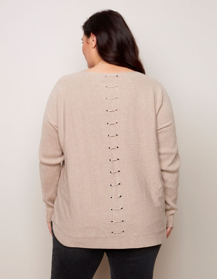 For an insta-chic fall look check out this Charlie B Plus Long Sleeve Lace up Back Sweater.  The front patch pockets and rounded hem are sweet, but the real showstopper is the lace-up eyelet detail in the back.  Pair this soft and chic tunic-length sweater with your favourite printed pants. 
